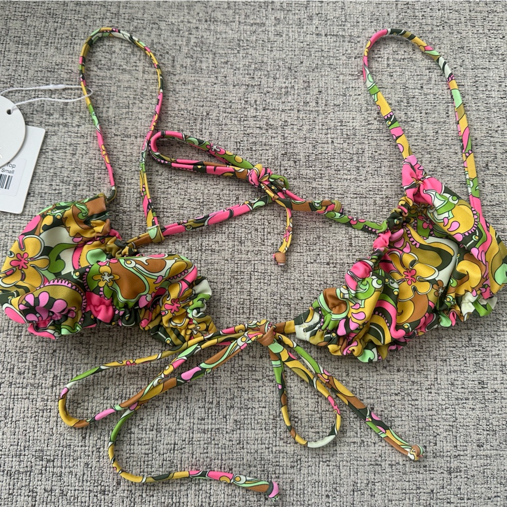 Kulani Kini runaway baby bikini top NWT size small